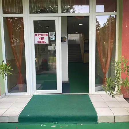 Konukevi Tifani Szallo 3*