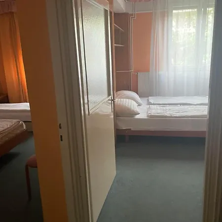 Gasthuis Tifani Szallo Balatonlelle