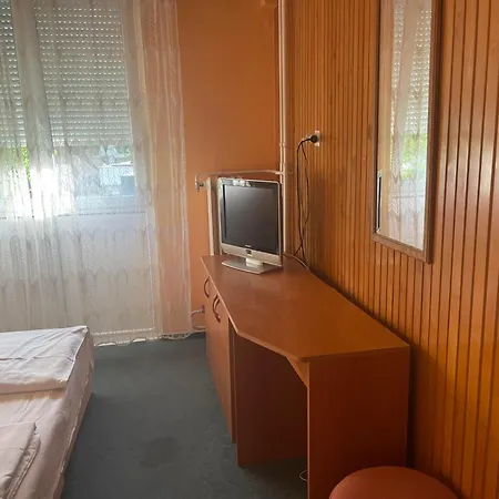 Konukevi Tifani Szallo 3*